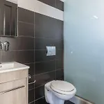 Theasea Apartment *